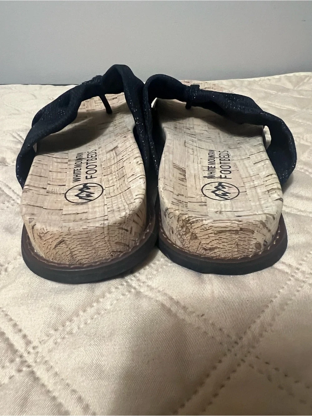 The Mountain Women's Black Glitter Knot Slide Sandals